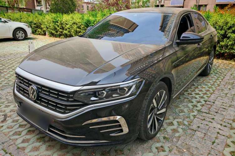 Used Volkswagen Passat 2023 Facelift 330TSI Luxury Edition