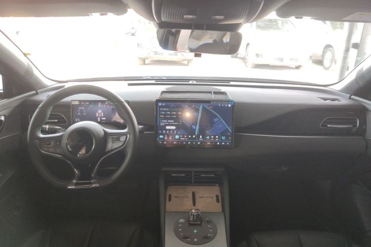 Used BYD Seal 06 New Energy 2025 DM-i Smart Drive 80KM Luxury Model Center Console