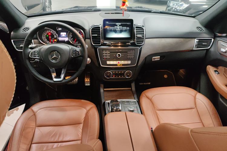 Used Mercedes-Benz GLE-Class  Center Console