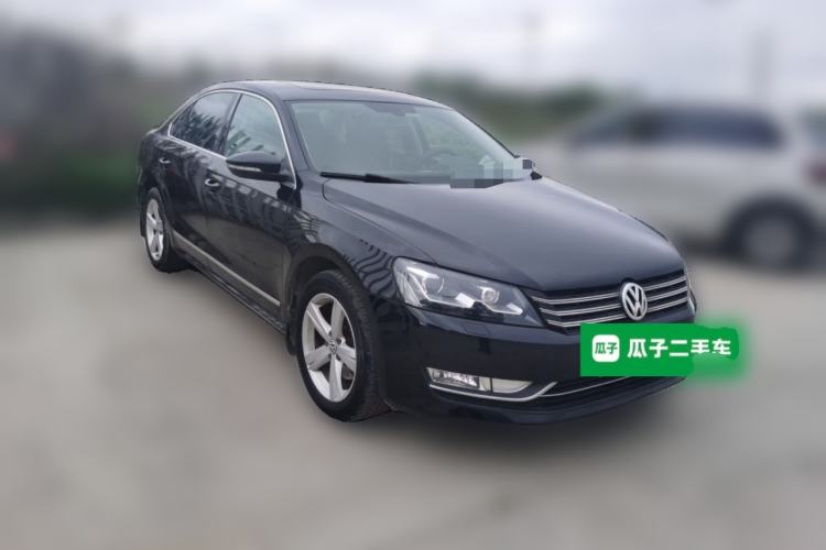 Used Volkswagen Passat 2015 1.8TSI DSG Prestige Edition Front Right 45 Deg