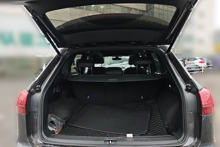 Used Volkswagen Tayron 2020 380TSI All-Wheel Drive R-Line Connected Version Trunk