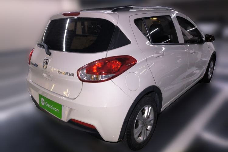 Used Baojun 310 2017 1.5L Automatic Fashion Model
