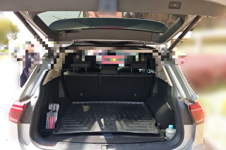 Used Volkswagen Tiguan L 2022 330TSI Automatic Two-Wheel Drive R-Line Enhanced Edition Trunk