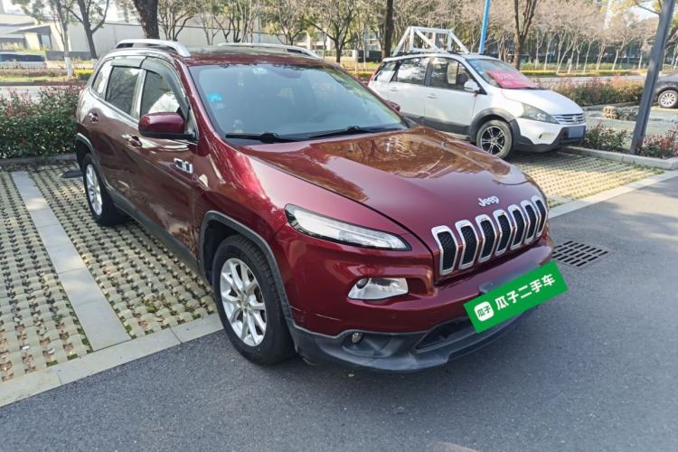 Used Jeep Cherokee 2016 2.4L Leading Edition
