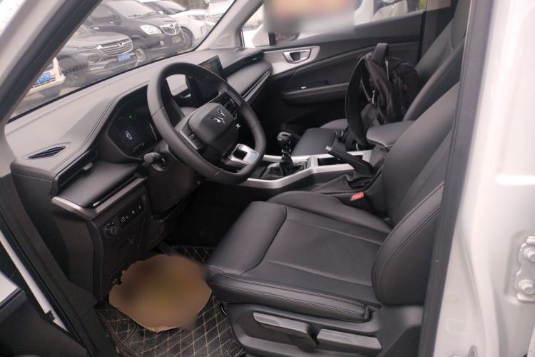 Used Wuling Jiachen 2022 1.5L Manual Comfort Edition
