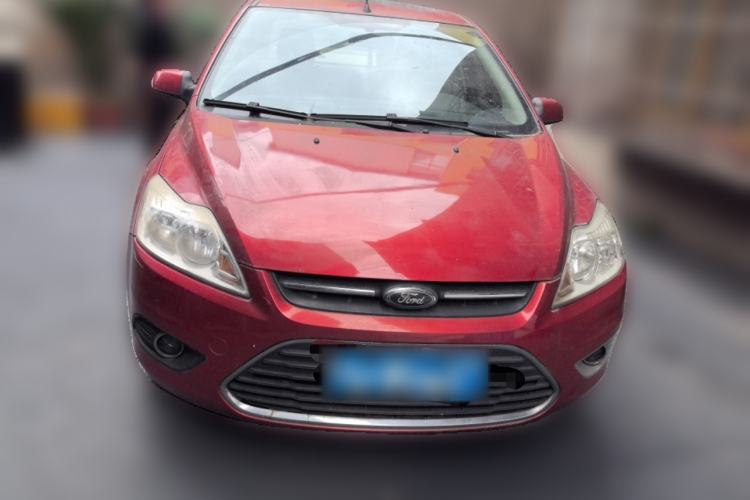 Used Ford Focus 2013 Sedan Classic 1.8L Manual Fashion Edition
