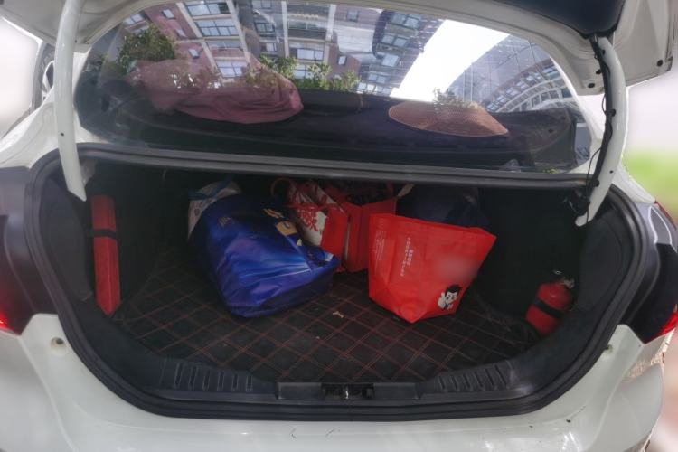 Used Ford Focus 2012 Sedan 1.6L Automatic Fashion Edition
