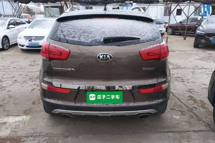 Used Kia Sportage R 2015 2.0L Automatic Two-Wheel Drive DLX Model Exterior 4