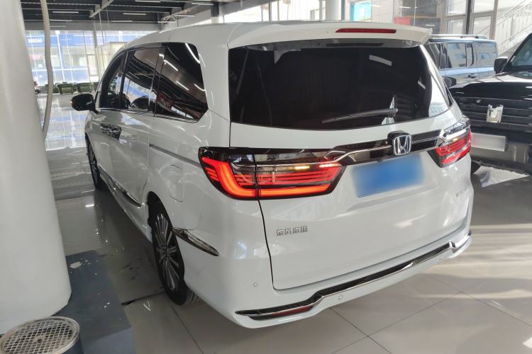 Used Honda Elysion 2022 2.0L eHEV Prestige Edition
