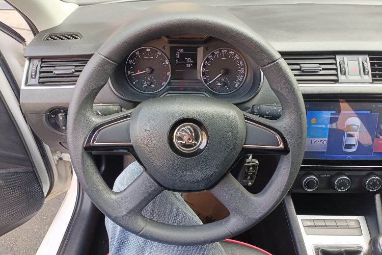 Used Skoda Octavia 2016 1.6L Manual Trend Edition