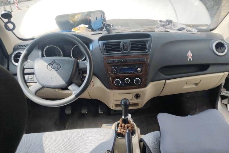 Used CHANGAN KAICHENG Ruixing M80 2018 1.5L Comfort Van Flat Roof Back-Hinged Doors 4G15S