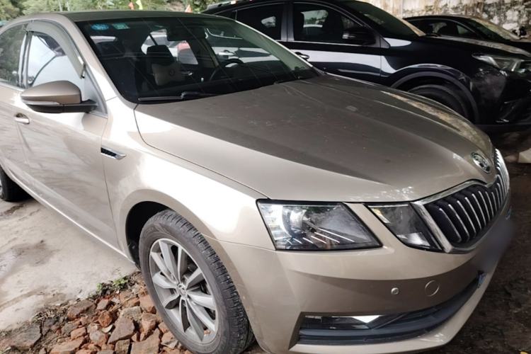 Used Skoda Octavia 2019 TSI230 DSG Smart & Comfort Edition China VI Standard
