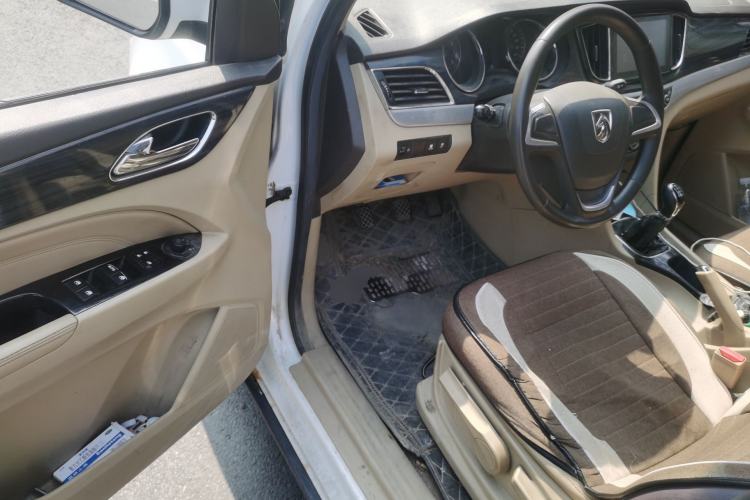 Used Baojun 730 2016 1.5L Manual Comfort Version 7 Seats China V Emission Standard