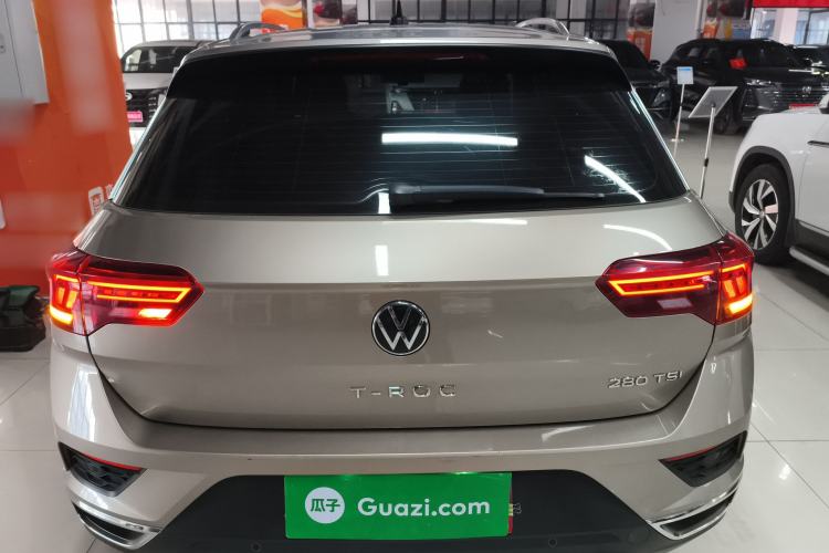 Used Volkswagen T-ROC 2021 280TSI DSG Two-Wheel Drive Comfort Connect Edition