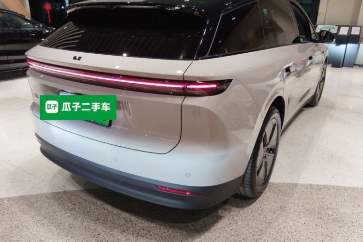 Used Li Auto i6 2025 Model Two-Wheel-Drive Standard Type Rear Right 45 Deg