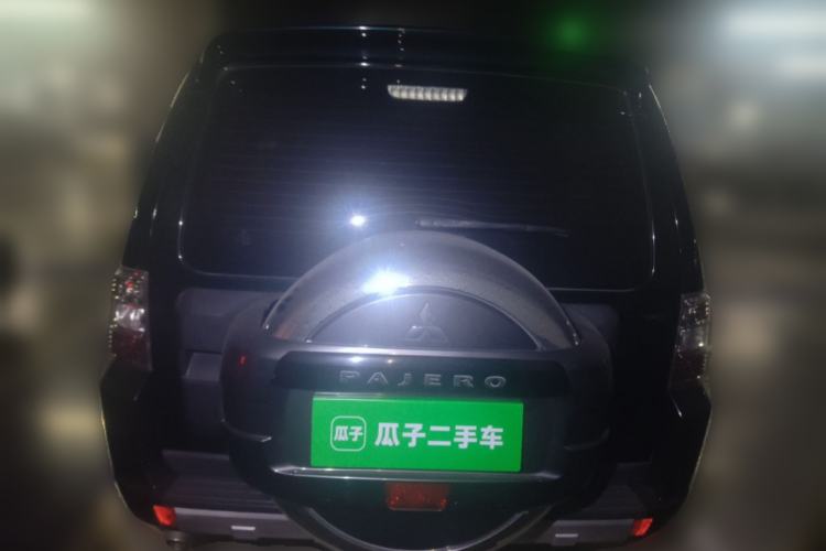 Used Mitsubishi Pajero 2016 3.0L Automatic Standard Version China V Standard Rear