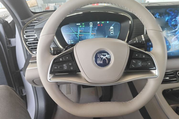 Used BYD Han 2025 DM-i Smart Drive 125KM Elite Model
