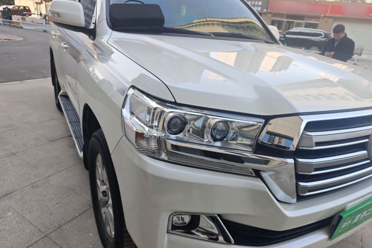 Used Toyota Land Cruiser 