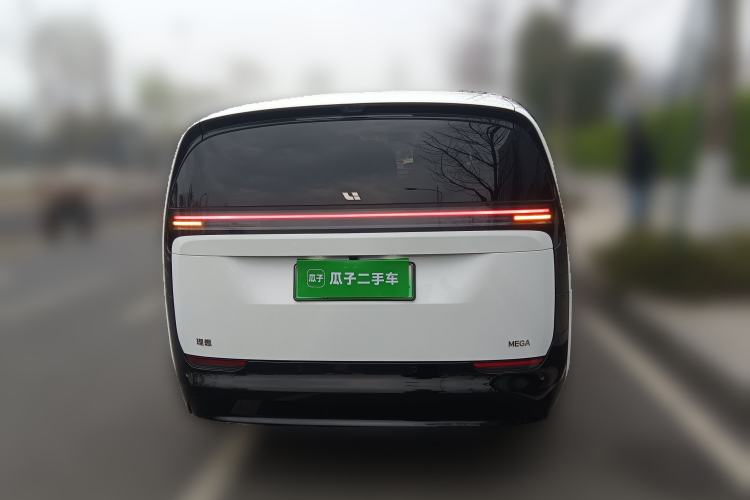 Used Li Auto MEGA 2025 Home Family Special Edition