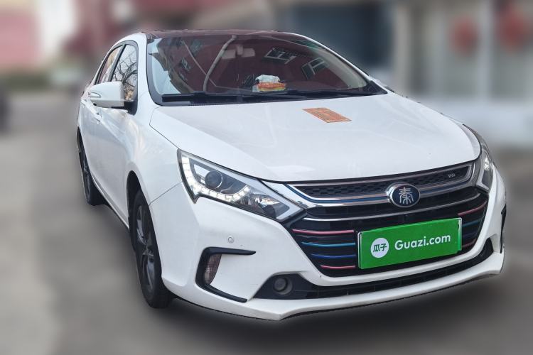 Used BYD Qin New Energy 2017 1.5T Luxury Model Front Right 45 Deg