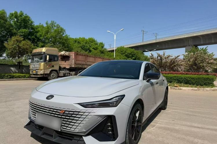 Used CHANGAN UNI-V 2022 1.5T Prestige Version