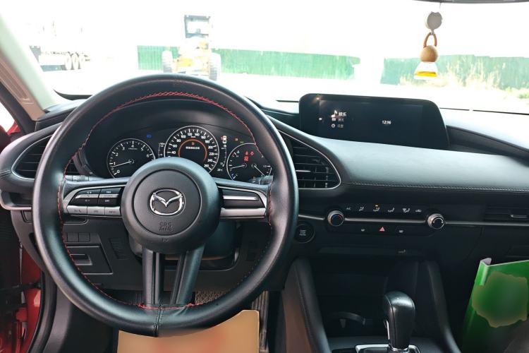 Used Mazda 3 Axela 2020 1.5L Automatic Zhiyue Sunroof Version Center Console