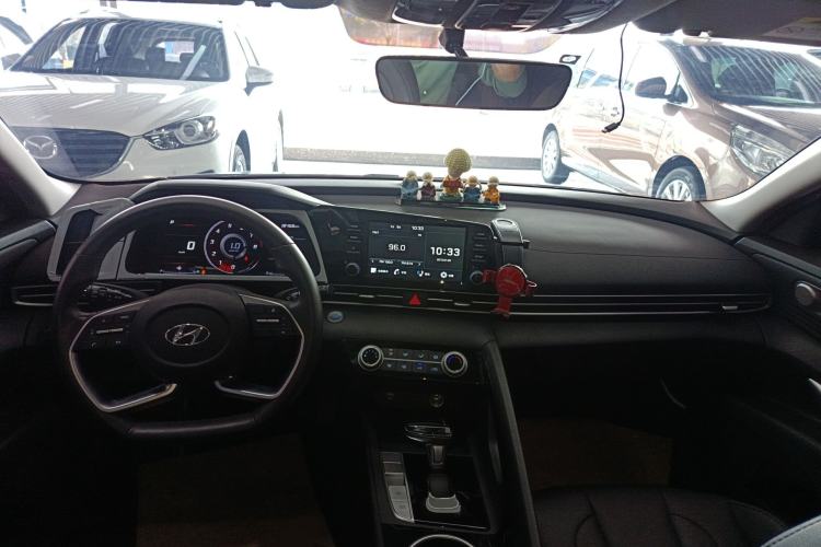 Used Hyundai Elantra 2021 1.5L CVT GLX Elite Edition
