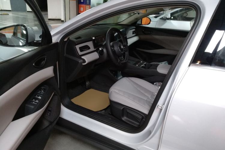 Used BYD Seal 06 New Energy 2026 DM-i Ultra-Enjoyment 128KM Luxury Edition Driver Seat