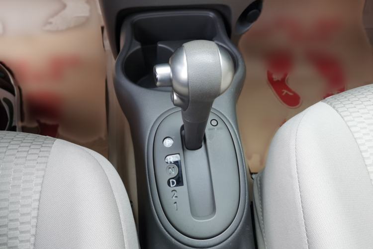 Used Nissan March 2010 1.5L Automatic Easy-Style Version
