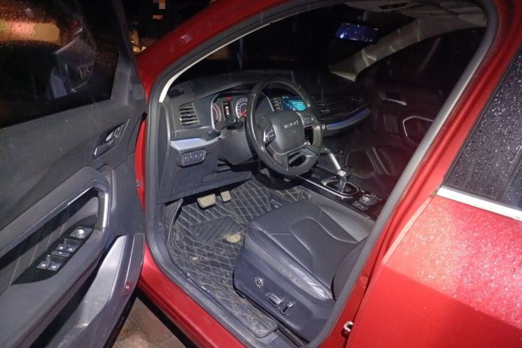 Used Haval H6 2017 Blue Label 2.0T Automatic Two-Wheel Drive Smart Edition
