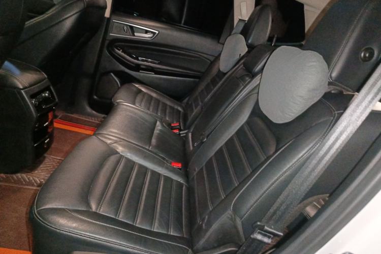 Used Ford Edge 2016 EcoBoost 245 Two-Wheel-Drive Titanium 7-Seater