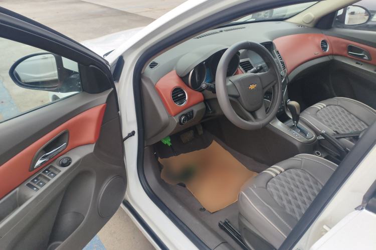 Used Chevrolet Cruze 2015 1.5L Classic SE AT
