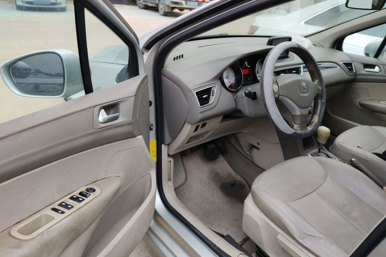 Used Peugeot 308 2013 1.6L Automatic YouShang Model Driver Seat