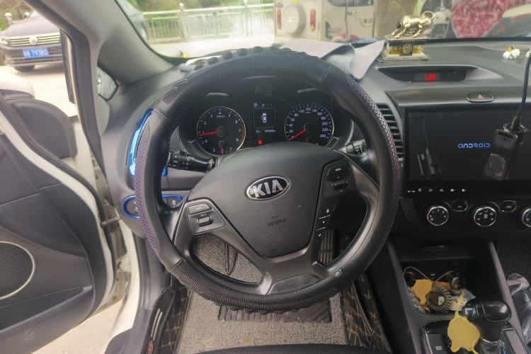 Used Kia K3 2016 1.6L Automatic GLS Steering Wheel