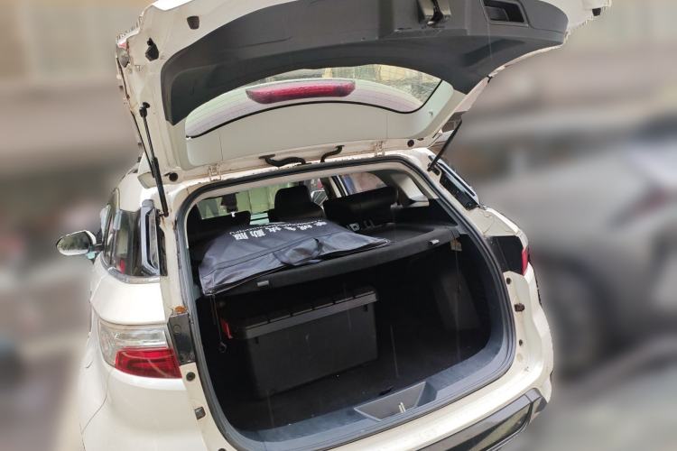 Used JMC Yusheng S330 2016 1.5L GTDi Automatic Two-Wheel Drive Prestige Edition
