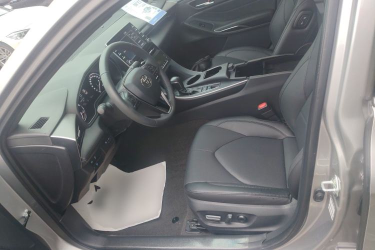 Used Toyota Avalon 2019 Dual-Engine 2.5L Luxury Edition China VI Standard Left Front Seat