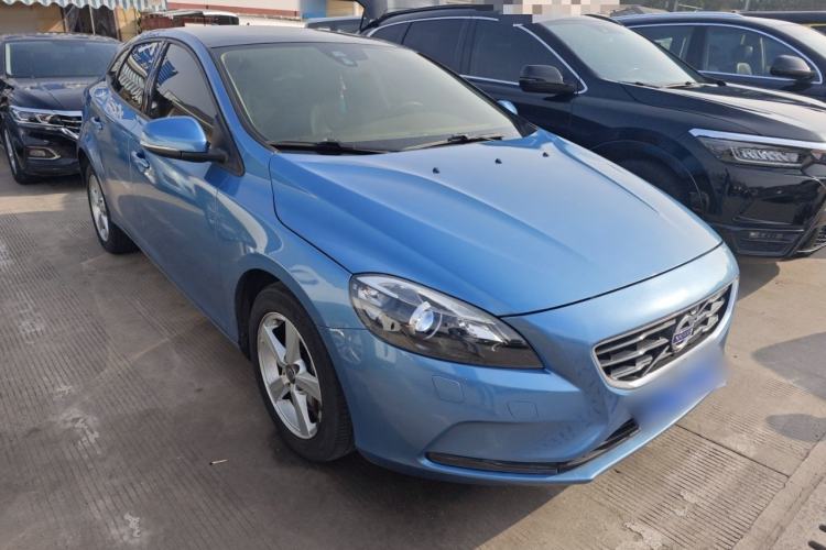 Used Volvo V40 2016 T3 Zhiyi Edition
