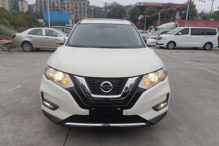 Used Nissan X-Trail 2022 Revised Version 2.0L Two-Wheel Drive Smart Connect & Comfort Edition Front