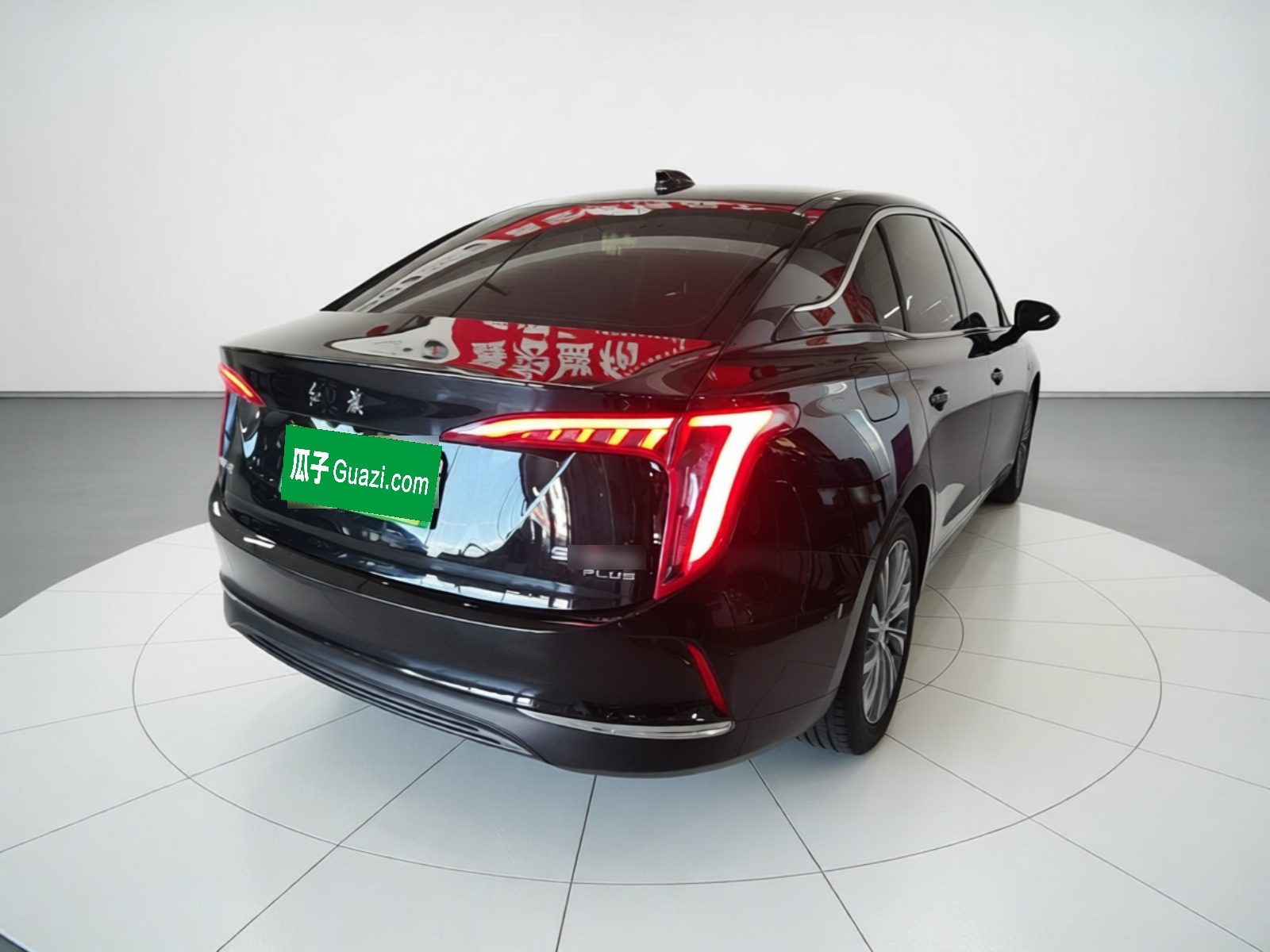 Hongqi E-QM5 2024 610 km PLUS — снимка 6