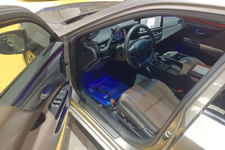 Used Lexus ES 2022 200 Excellence Edition