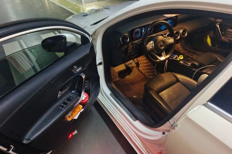 Used Mercedes-Benz A-Class 2019 A 200 L Driver Seat