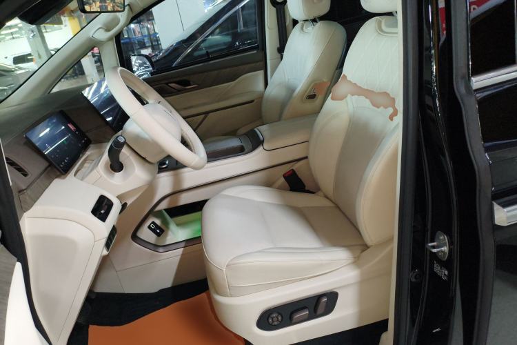 Used Wey Gaoshan 2025 Four-Wheel Drive Alpine 8