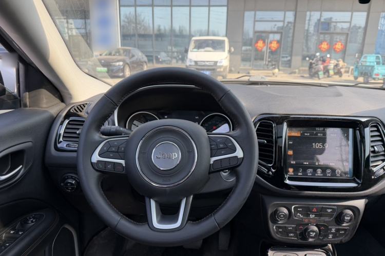 Used Jeep Compass 2017 200T Automatic Prestige Four-Wheel Drive Edition
