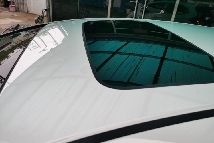 Used Honda Fit 2018 1.5L CVT Comfort Sunroof Version Roof