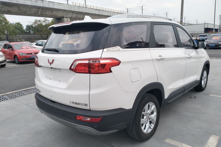 Used Wuling Hongguang S3 2018 1.5L Manual Luxury Model China V Standard