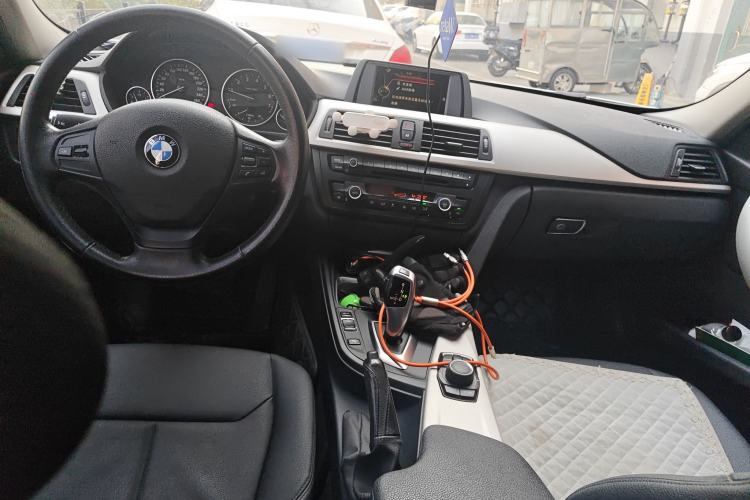 Used BMW 3 Series 2015 320Li Luxury Edition Fashion Model Center Console