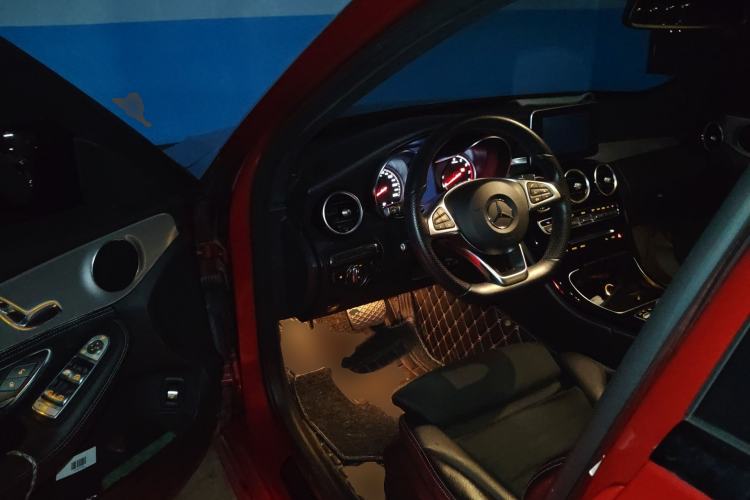 Used Mercedes-Benz C-Class 2017 C 200 Sport Edition Driver Seat