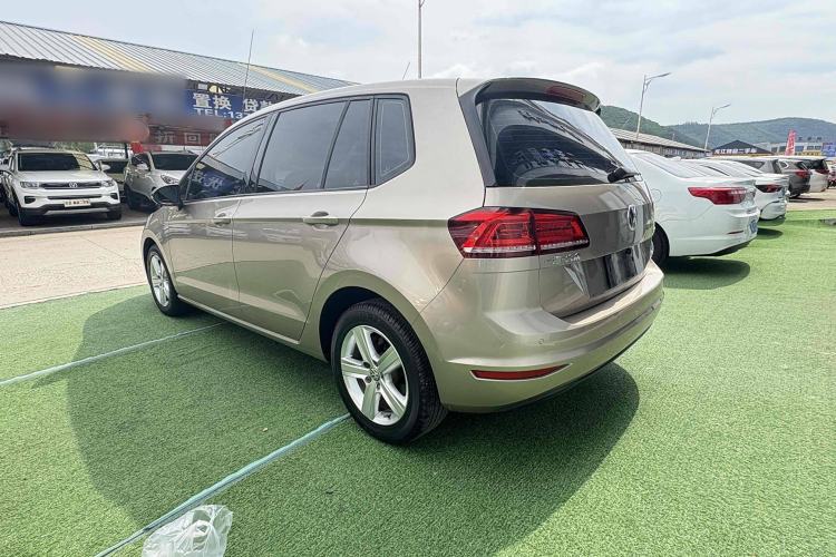 Used Volkswagen Golf Sportsvan 2016 1.6L Automatic Comfort Model Exterior 5