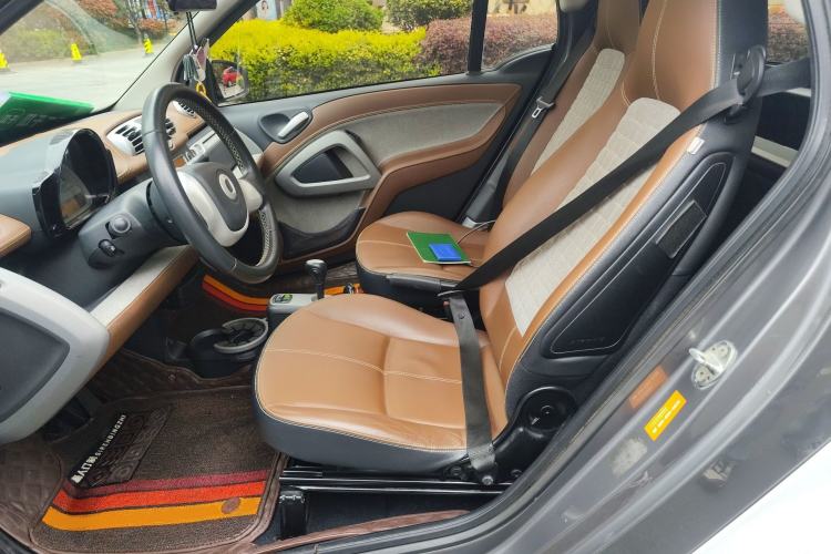 Used smart fortwo 2014 1.0 MHD Hardtop BoConcept Special Edition Left Front Seat