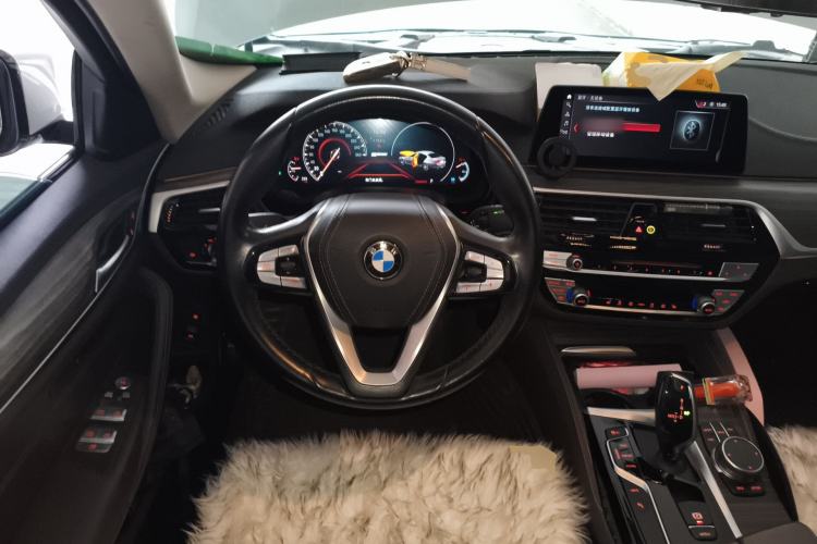 Used BMW 5 Series New Energy 2019 Updated Version 530Le Luxury Package Steering Wheel
